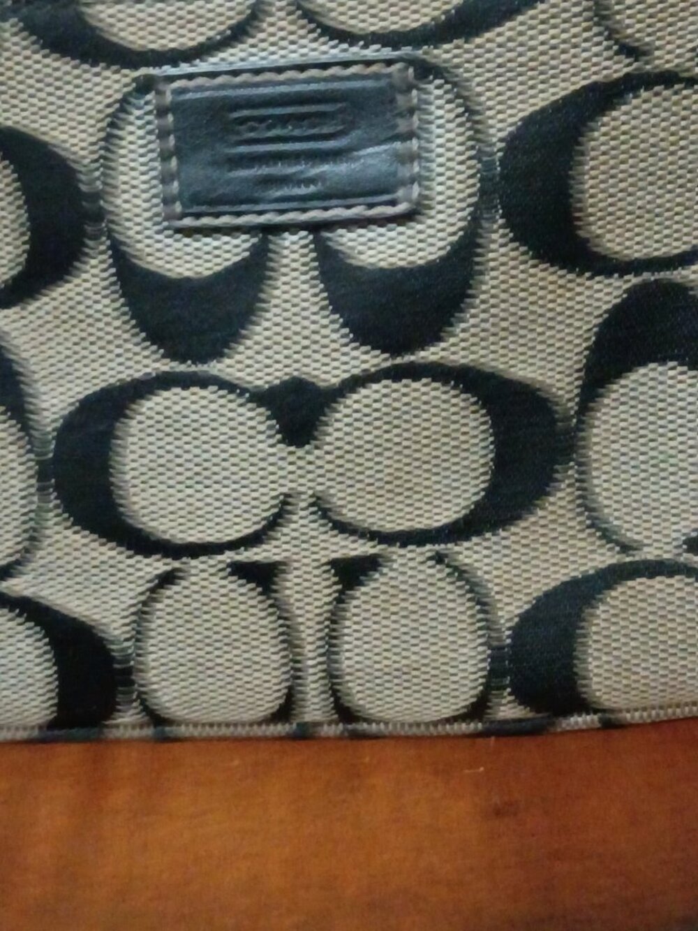 Coach Classic Signature Logo Black Gray Wristlet Coin Purse - Picture 3 of 13